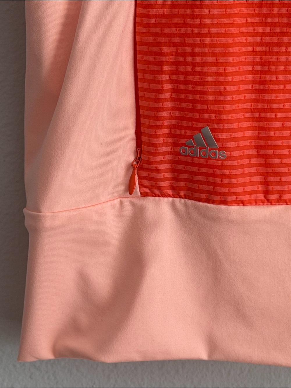 Adidas Technical Wind Women's Athletic Golf Vest in Coral and Pink- Size XL - Picture 6 of 11